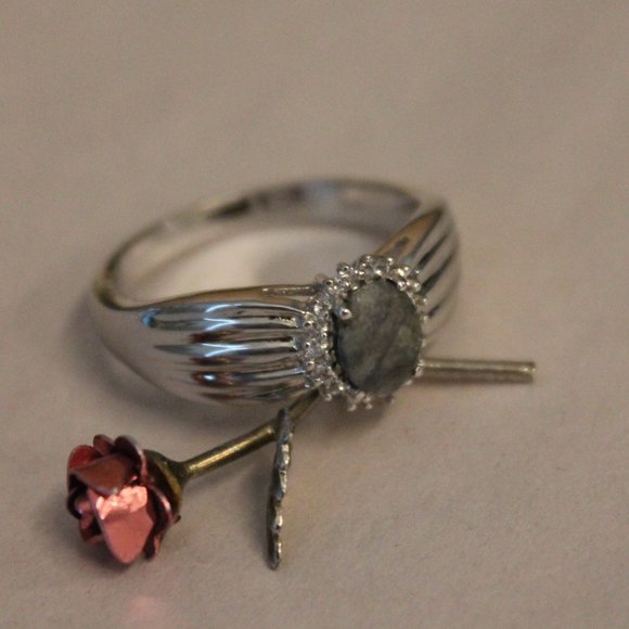 Silver Ring with Opaque Emerald - Picture 1 of 13
